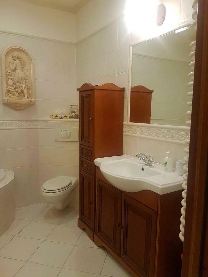 Goldstar Luxury Old Town Krakow Apartment Ngoại thất bức ảnh