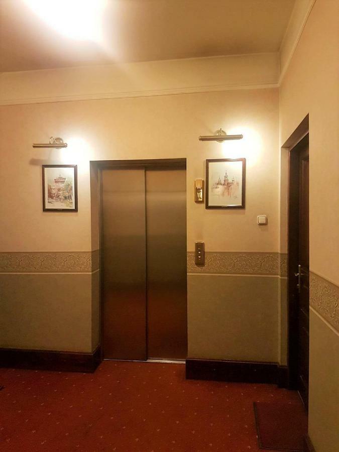Goldstar Luxury Old Town Krakow Apartment Ngoại thất bức ảnh