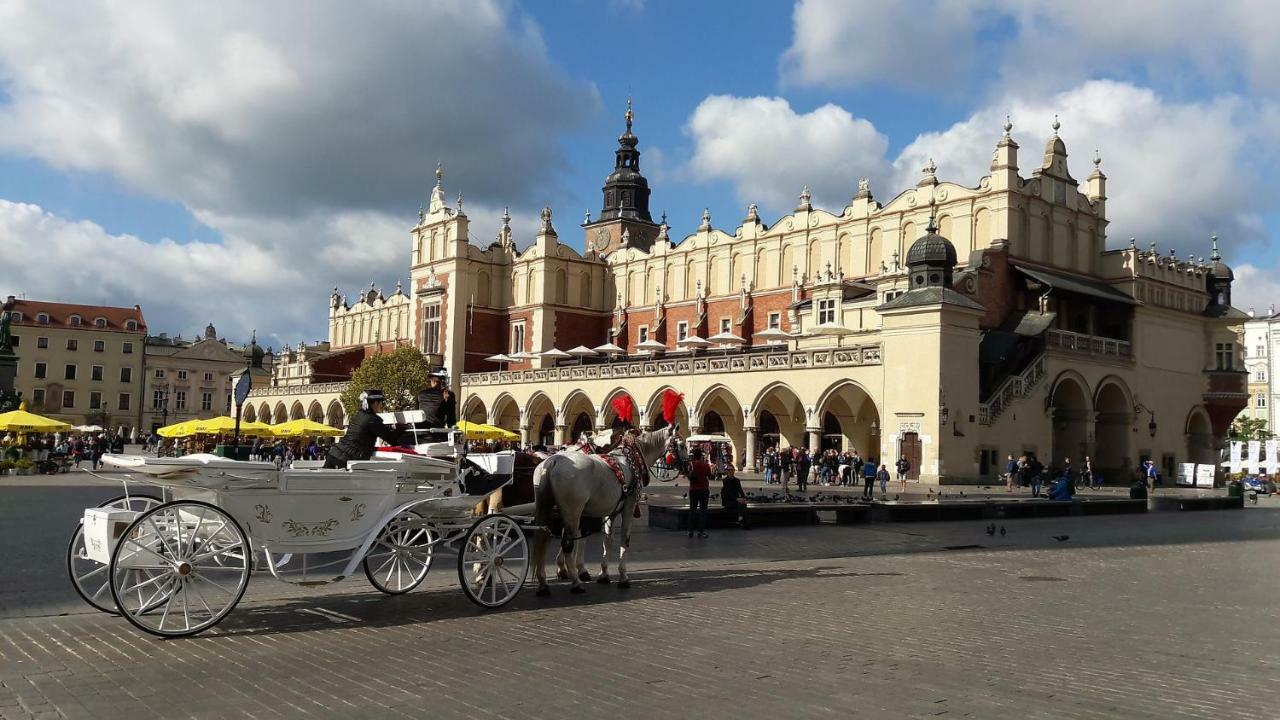 Goldstar Luxury Old Town Krakow Apartment Ngoại thất bức ảnh