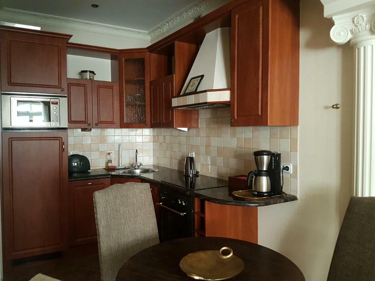 Goldstar Luxury Old Town Krakow Apartment Ngoại thất bức ảnh